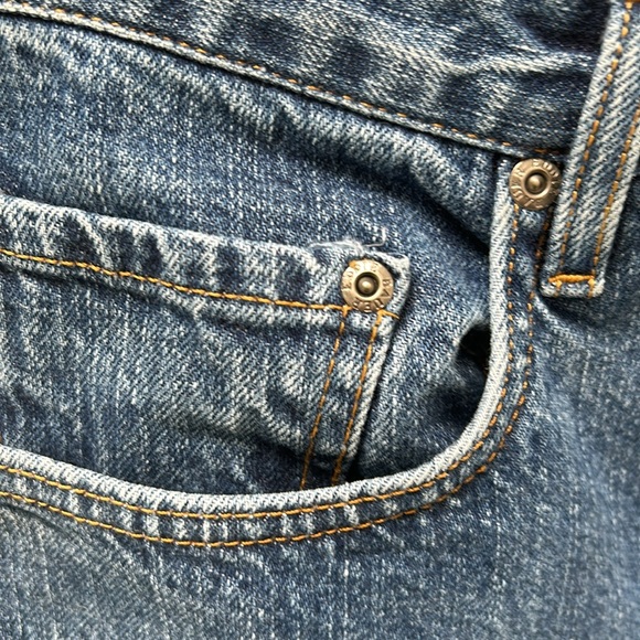 Eddie Bauer Size 31 x L32 relaxed fit - Picture 4 of 9